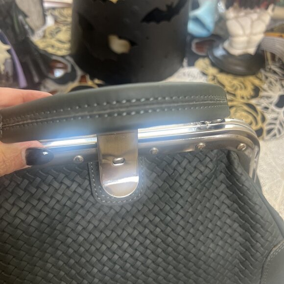 The Trend Genuine Leather Gray Black Doctor Style Crossbody Handbag - Picture 5 of 9